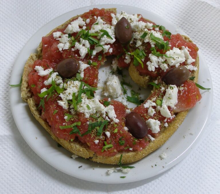 dakos best traditional Cretan dishes